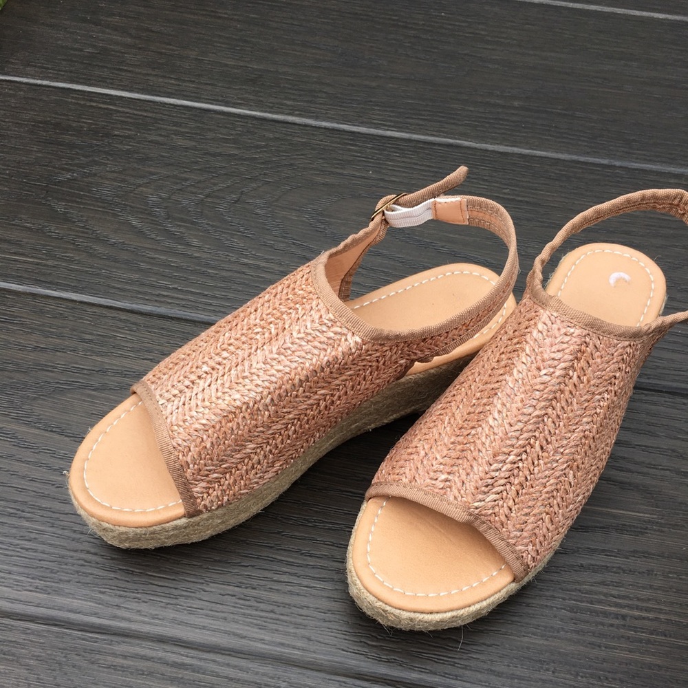 Amazon summer wedge shoes with buckle.